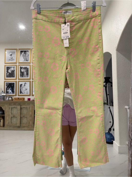 Zara Pants - Zara Lime Green and Pink Floral Cropped Flare Jeans